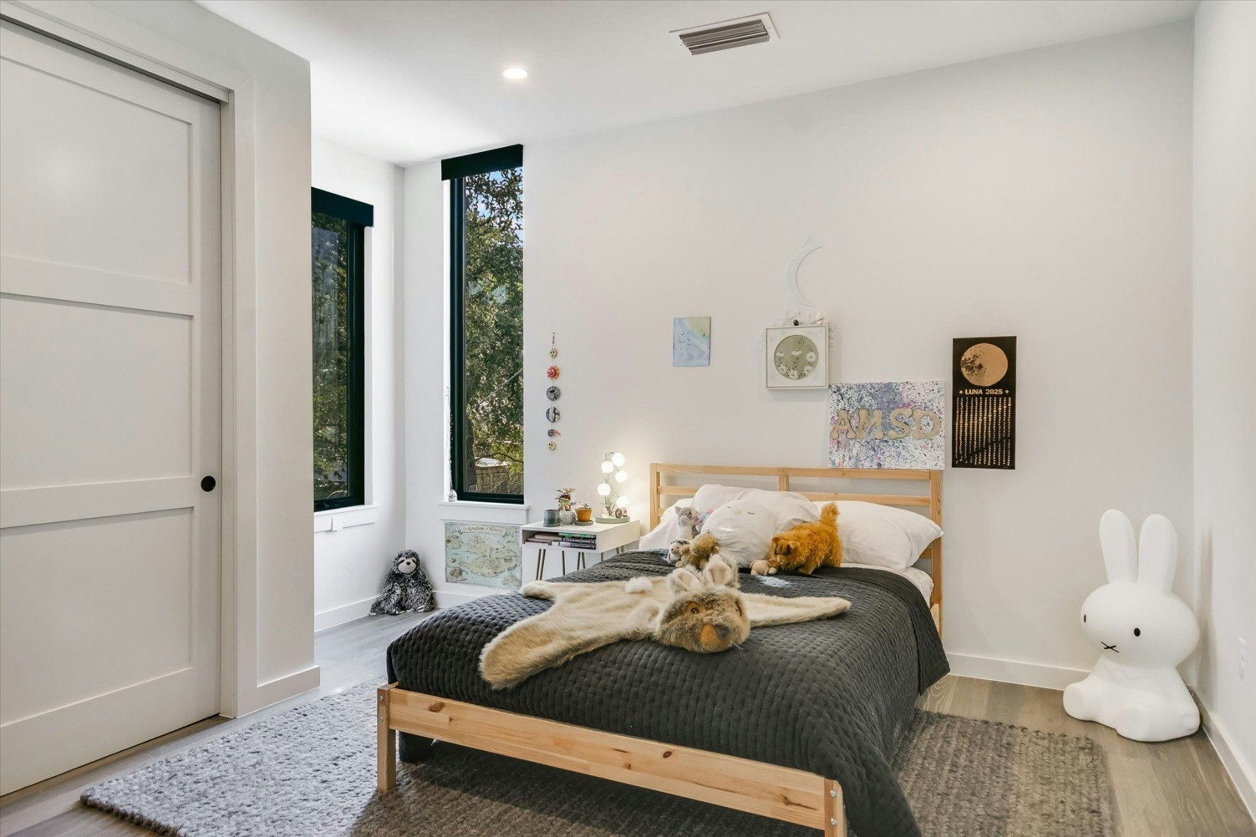 22 3rd bedroom.jpg?ixlib=rb 3.2